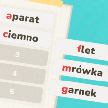 Gra online, w której należy posortować wyrazy zgodnie z kolejnością alfabetyczną